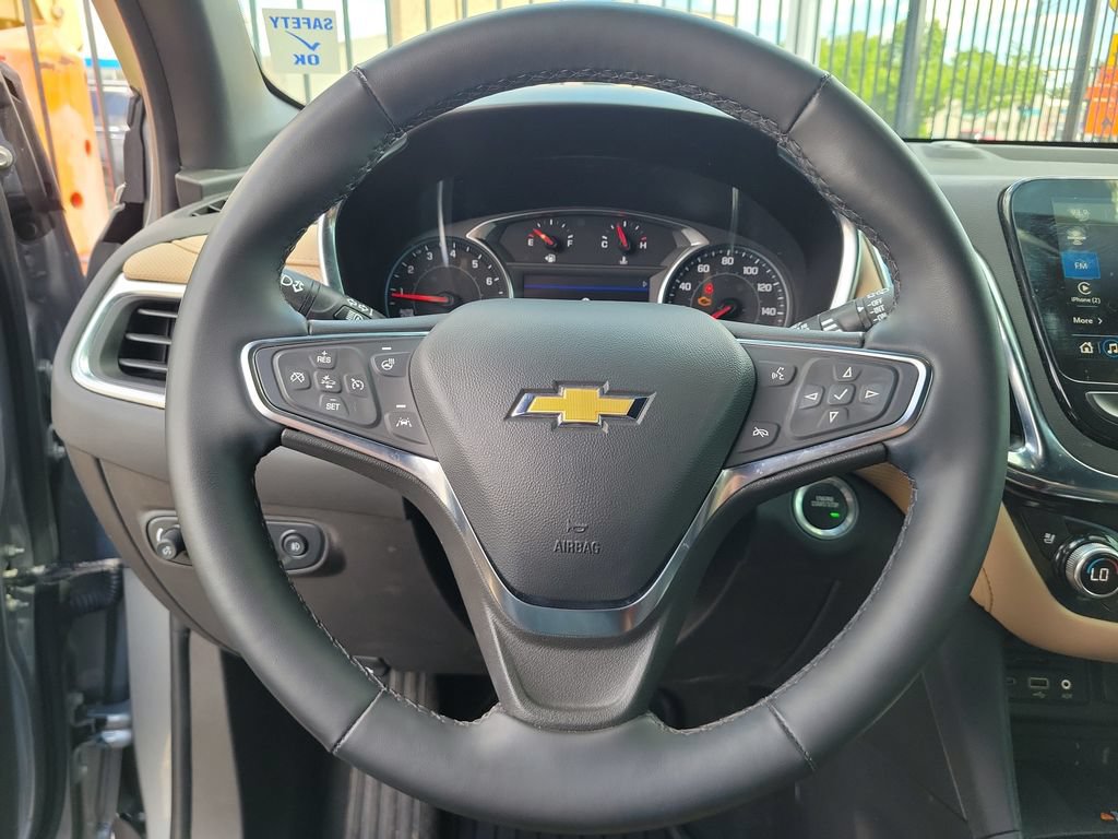Used 2024 Chevrolet Equinox Premier AWD/4WD image 25