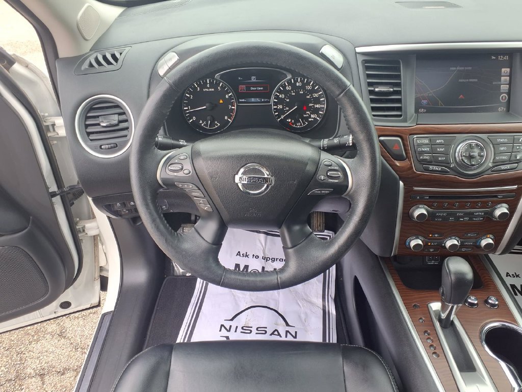 Used 2018 Nissan Pathfinder Platinum w/ Cargo Package FWD image 14