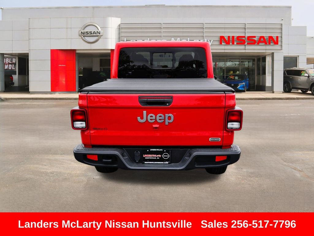 Used 2023 Jeep Gladiator Overland image 5