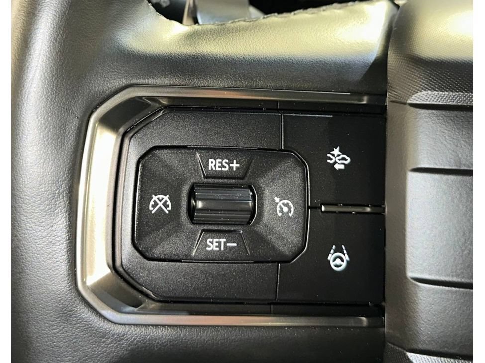 Used 2024 GMC Hummer EV 2X w/ Extreme Off-Road Package AWD/4WD image 25