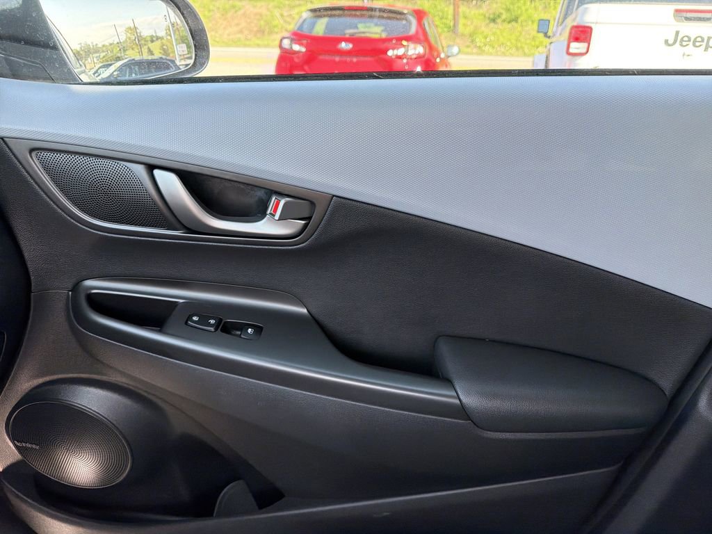 Used 2020 Hyundai Kona Ultimate FWD image 26