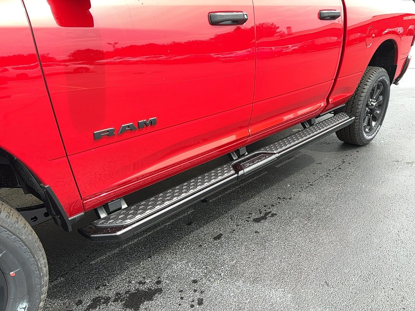 New 2026 RAM 2500 Big Horn AWD/4WD image 4