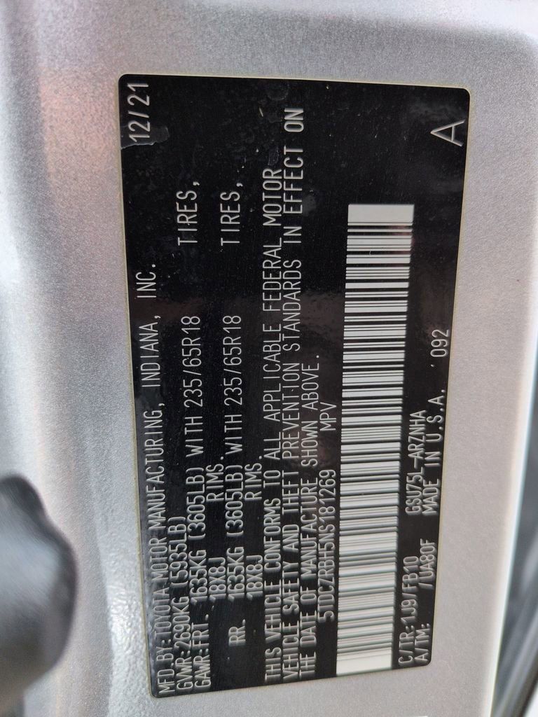 Used 2022 Toyota Highlander L AWD/4WD image 29