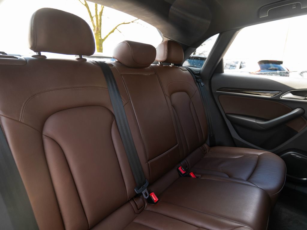 Used 2018 Audi Q3 2.0T Premium Plus AWD/4WD image 36