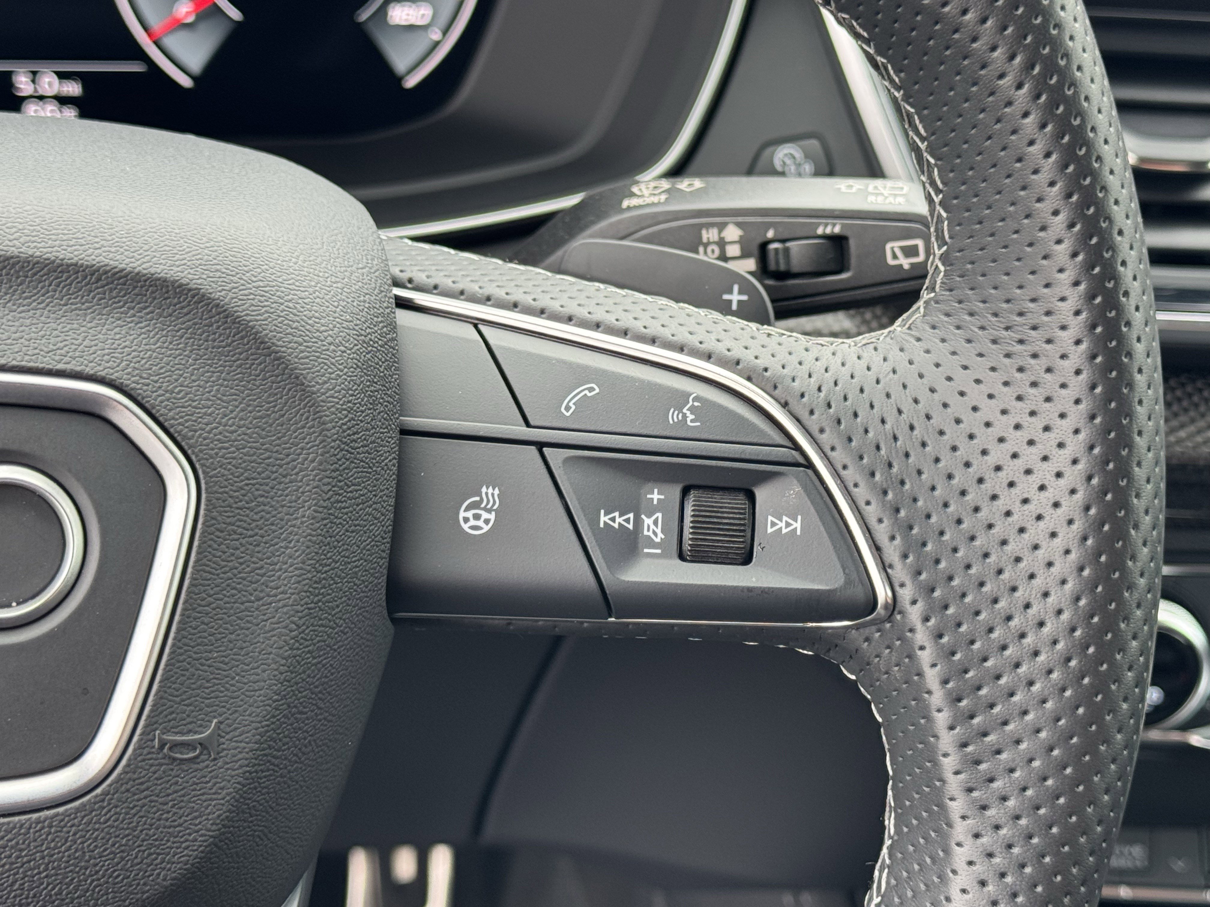 Used 2024 Audi SQ5 Premium Plus w/ Premium Plus Package image 21