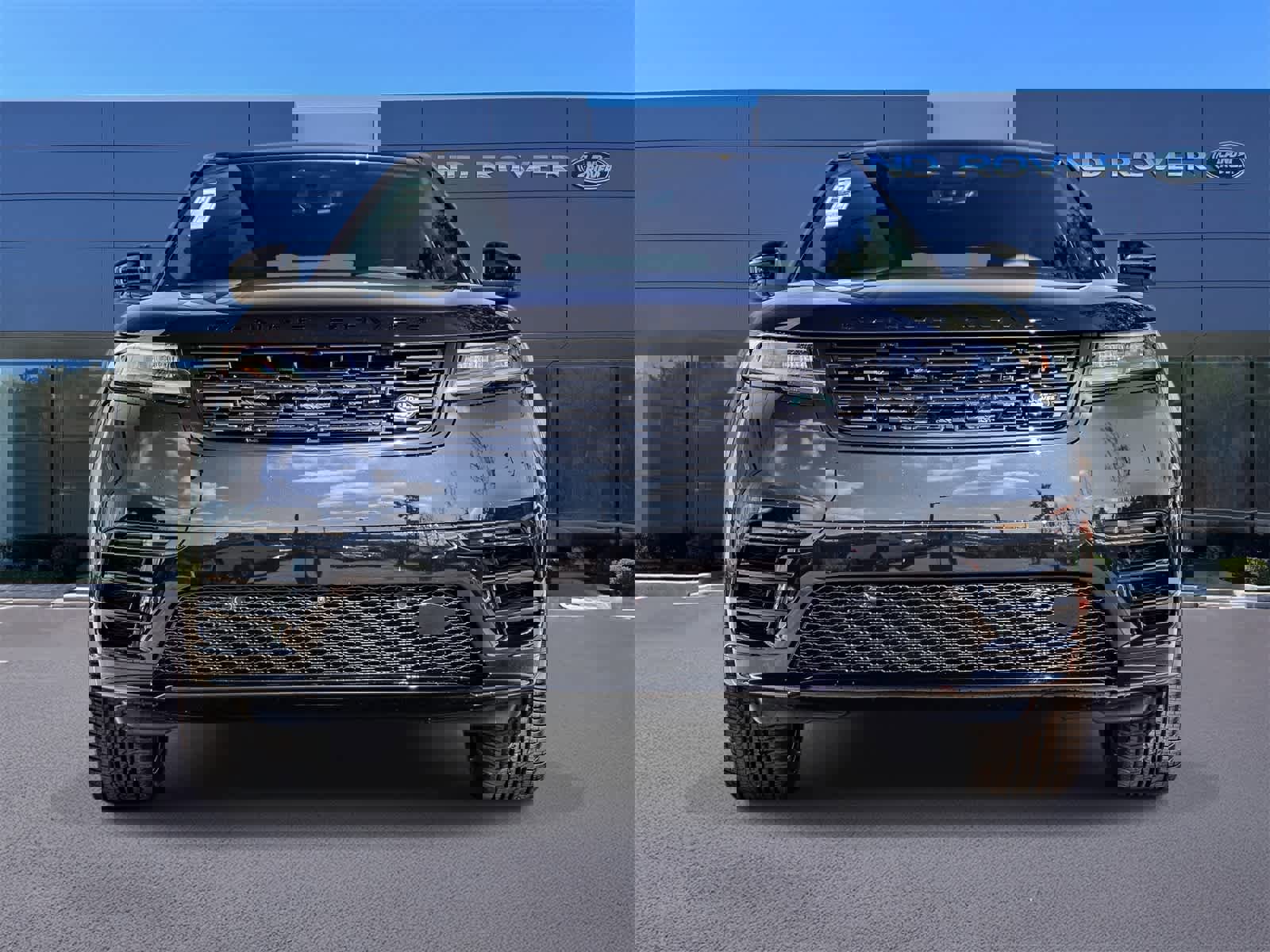 New 2026 Land Rover Range Rover Velar Dynamic SE image 2