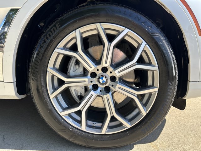 Used 2022 BMW X7 xDrive40i w/ Executive Package AWD/4WD image 28