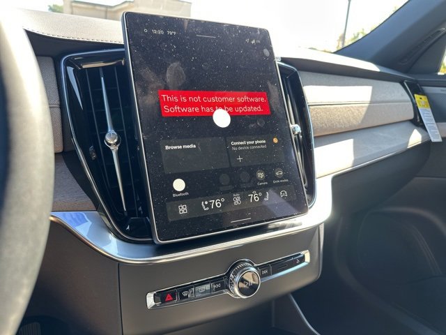 New 2026 Volvo XC90 B6 Plus w/ Protection Package Premier image 15