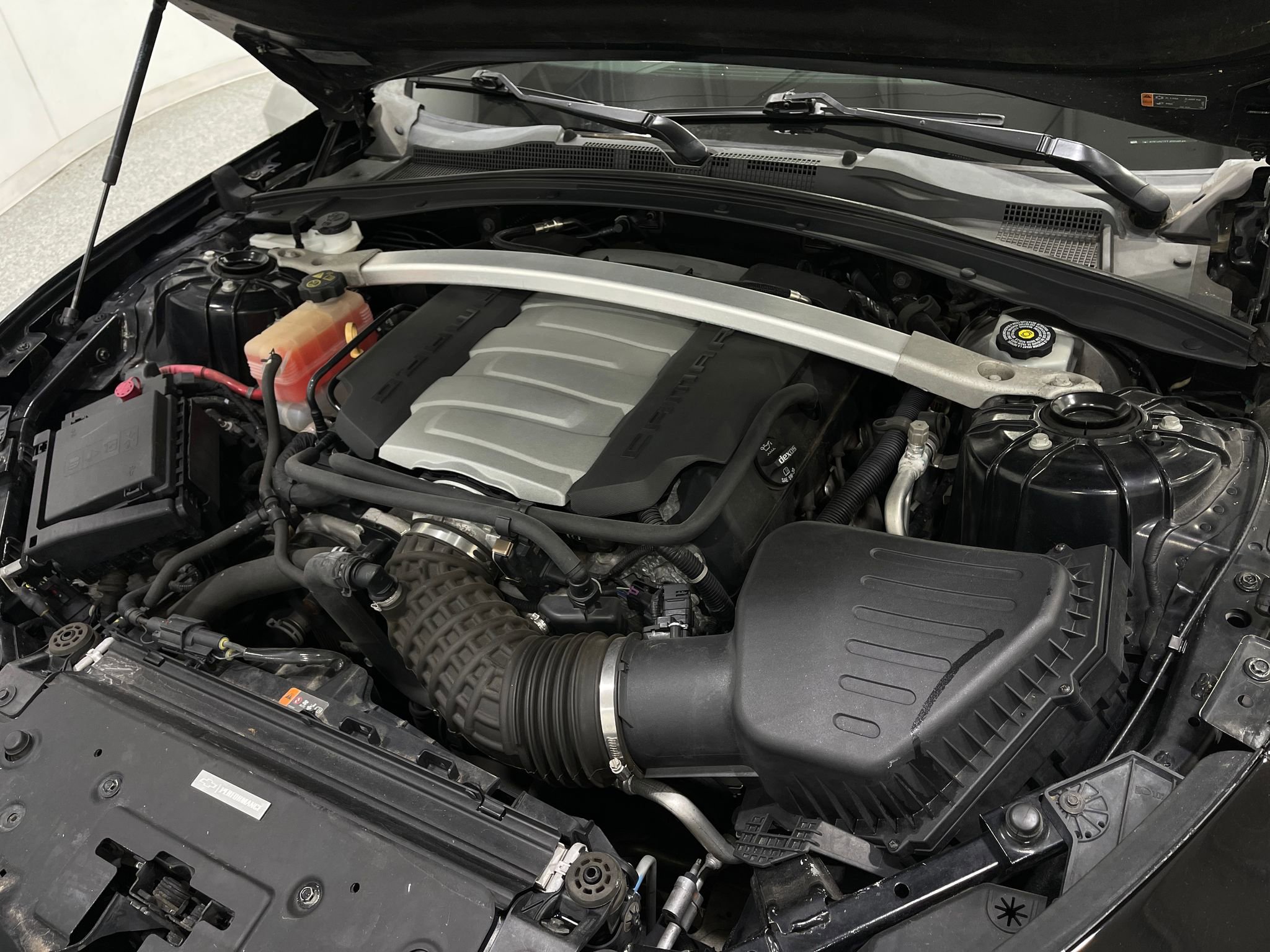 Used 2018 Chevrolet Camaro SS RWD image 26