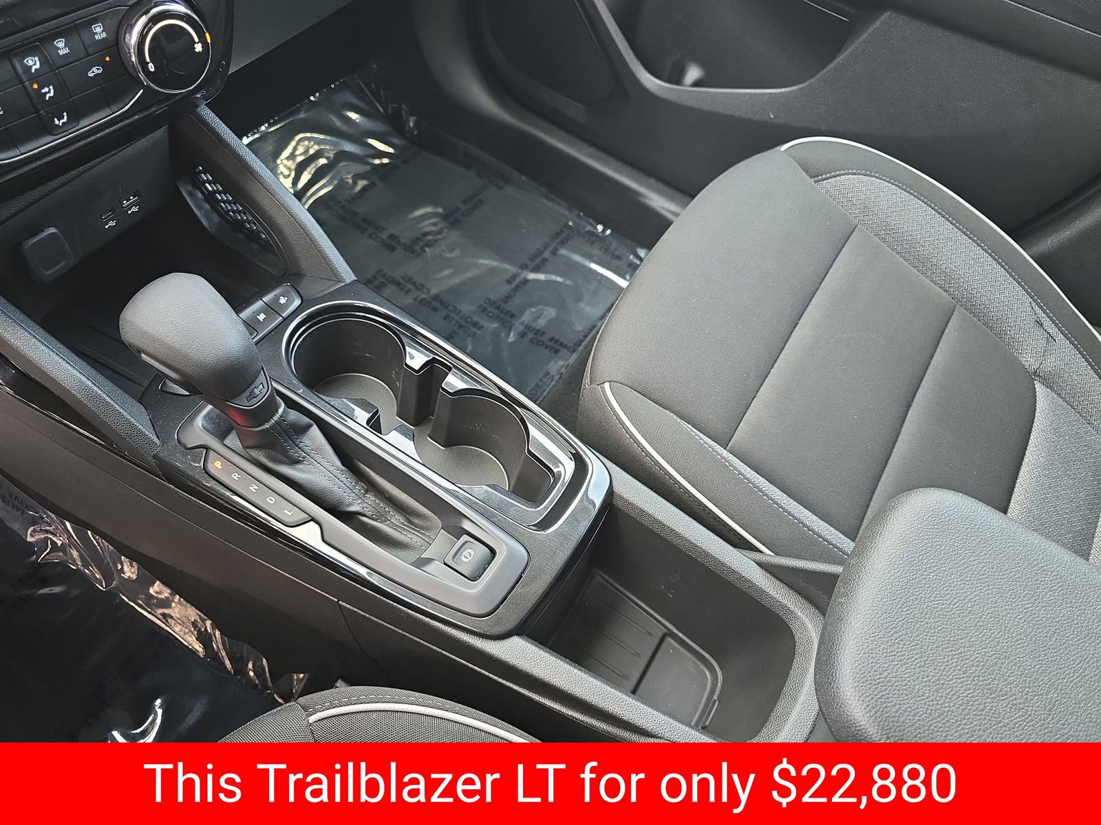 Used 2025 Chevrolet TrailBlazer LT FWD image 29