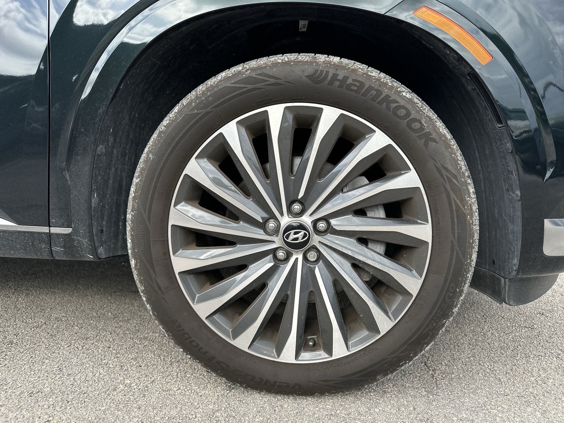 Used 2025 Hyundai Palisade Calligraphy FWD image 17
