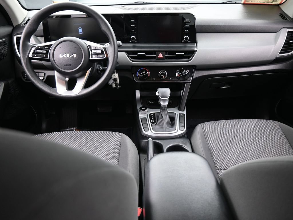 Used 2024 Kia Seltos LX image 35