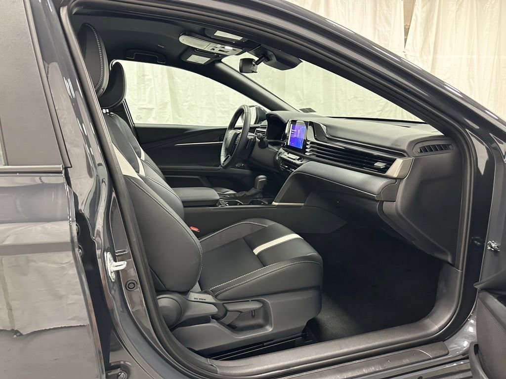 Used 2026 Toyota Camry SE image 58