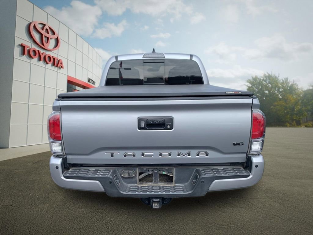 Used 2020 Toyota Tacoma TRD Off-Road w/ Technology Package image 3