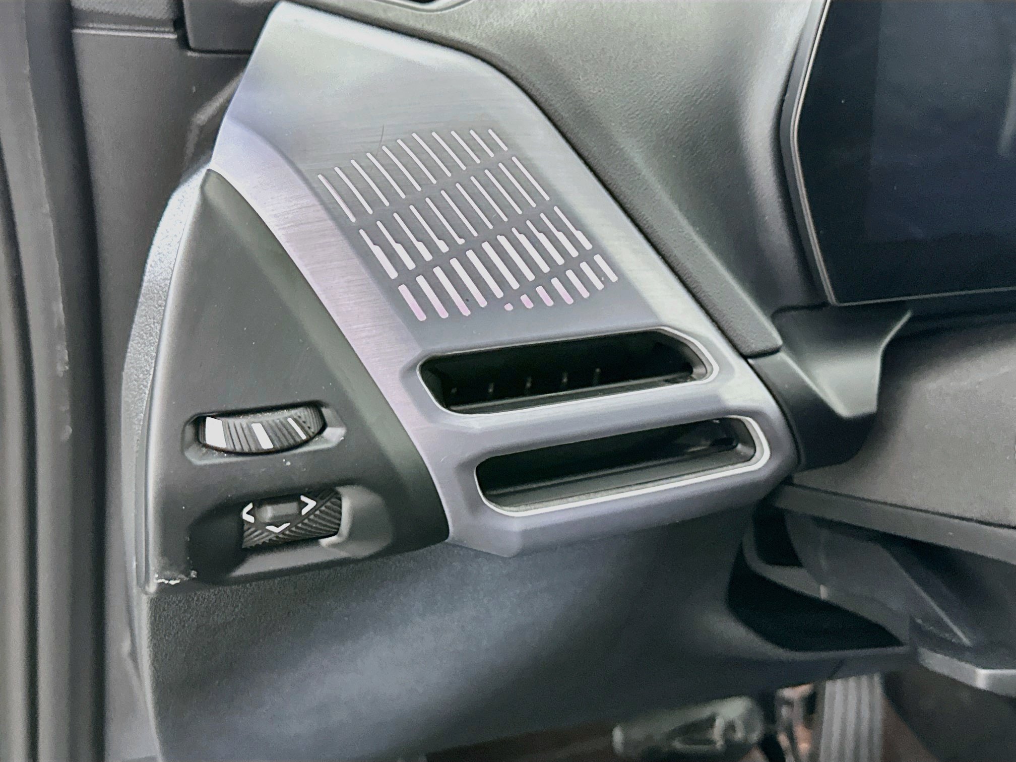 Used 2025 BMW 228i xDrive AWD/4WD image 17