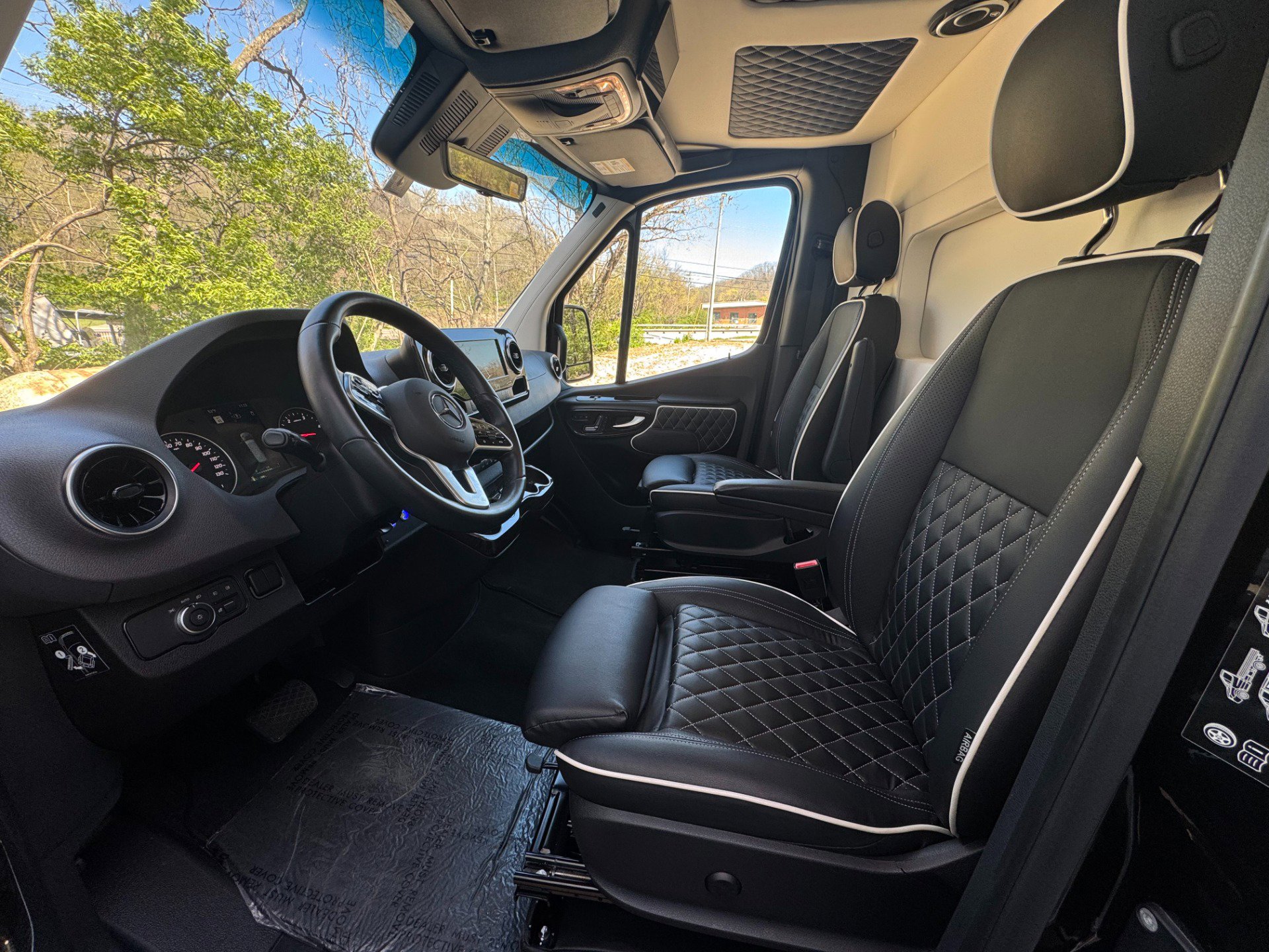 Used 2024 Mercedes-Benz Sprinter 3500 image 12