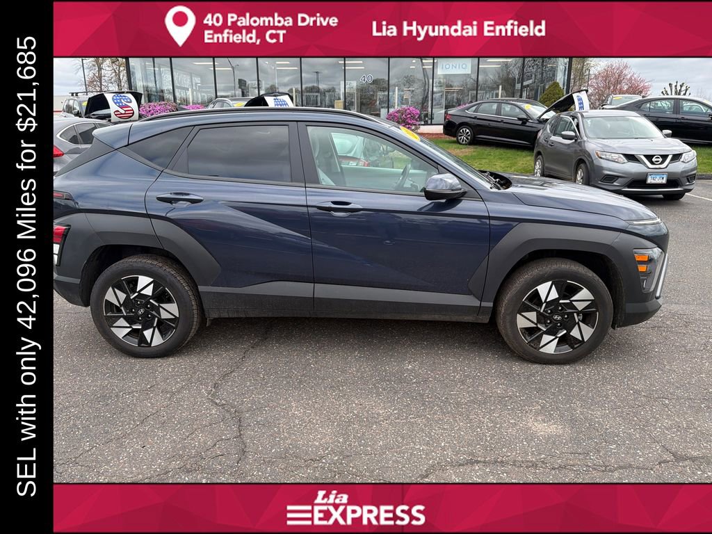 Used 2025 Hyundai Kona SEL AWD/4WD image 2