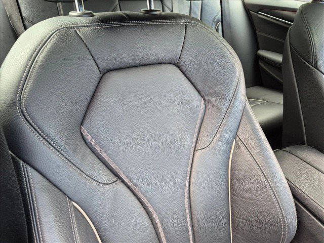 Used 2022 BMW 530i w/ M Sport Package RWD image 19