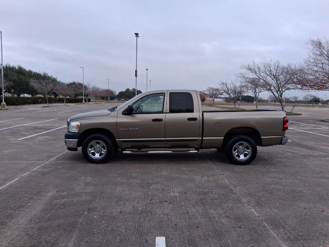 Used 2007 Dodge Ram 1500 Truck ST image 3