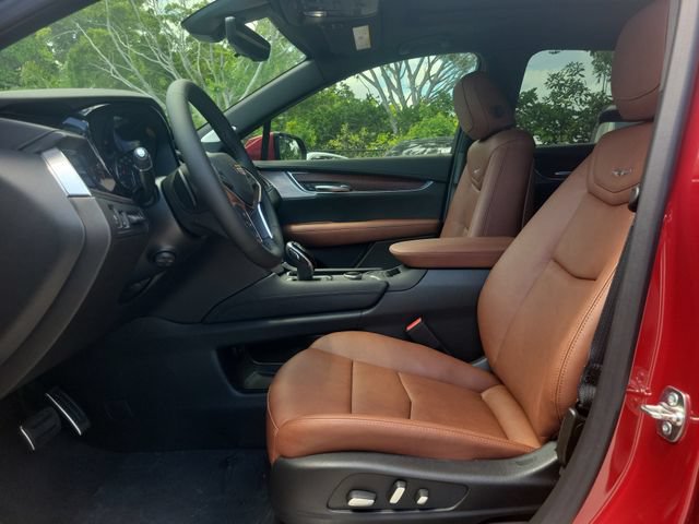 New 2026 Cadillac XT5 Premium Luxury w/ Driver Assist Package AWD/4WD image 7