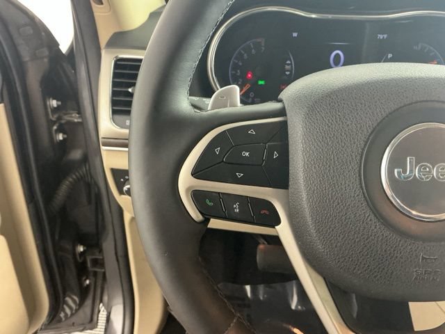 Used 2017 Jeep Grand Cherokee Limited AWD/4WD image 27
