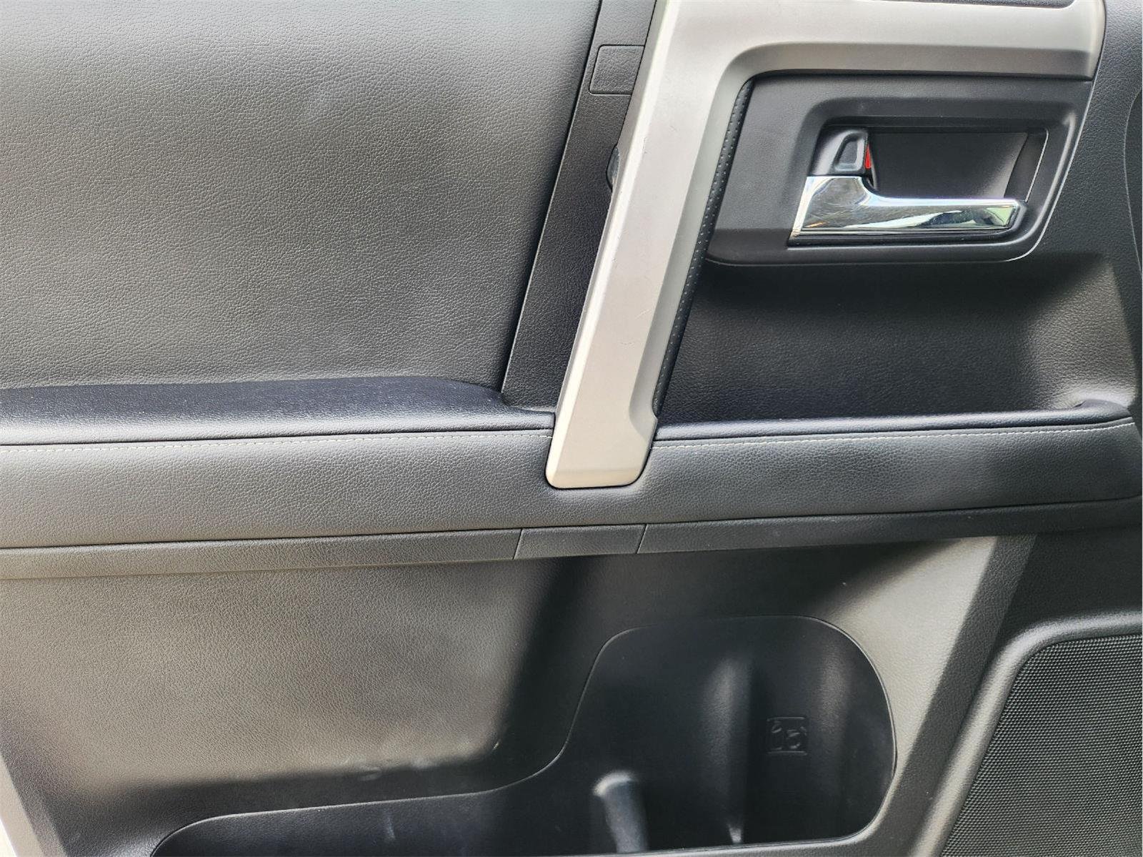 Used 2020 Toyota 4Runner SR5 Premium w/ Moonroof Package AWD/4WD image 22