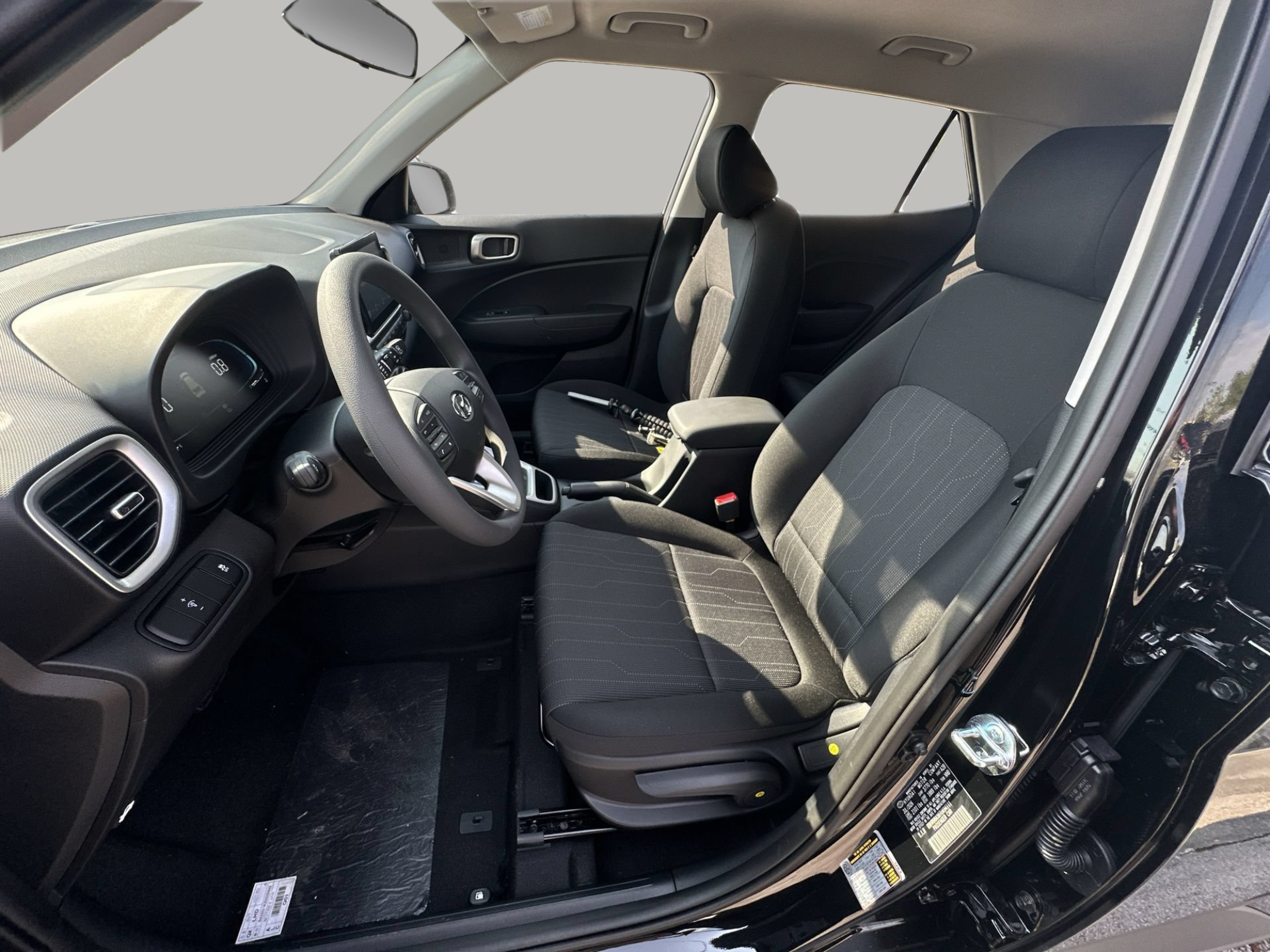 New 2026 Hyundai Venue SE FWD image 13