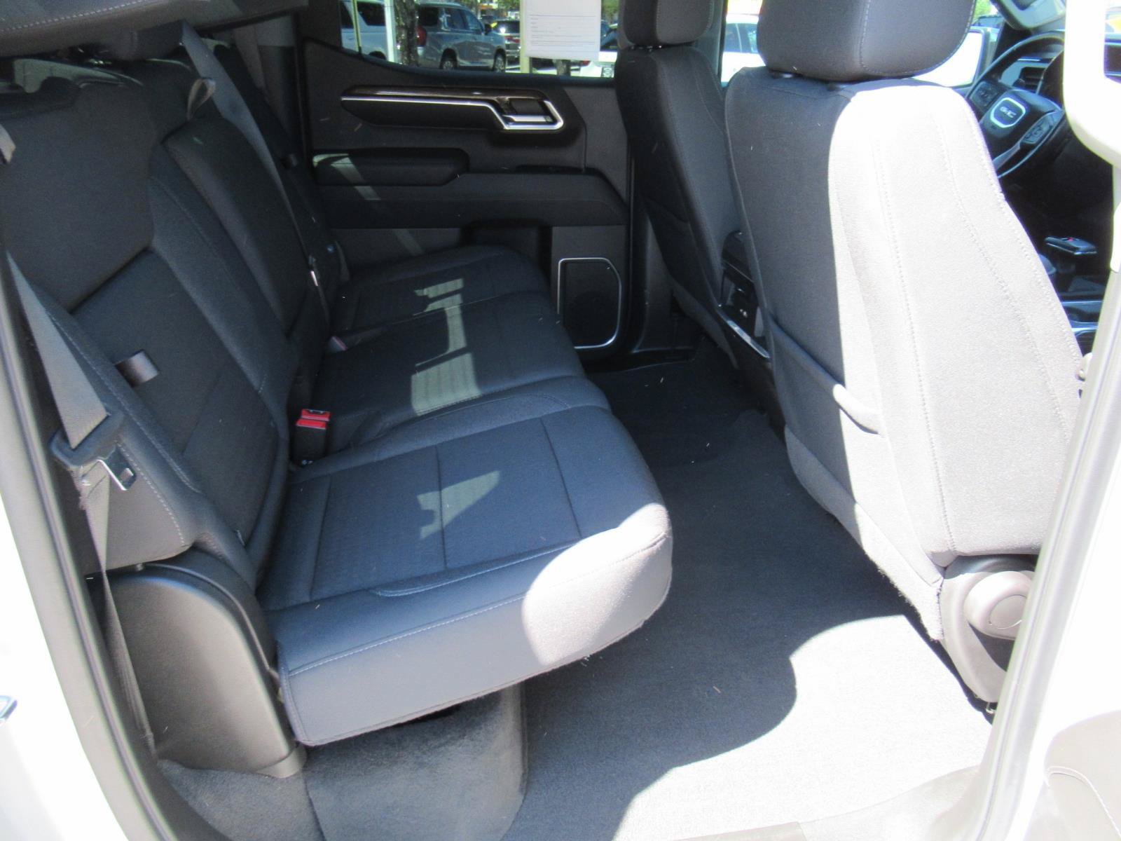 Used 2022 GMC Sierra 1500 Elevation w/ Preferred Package AWD/4WD image 33