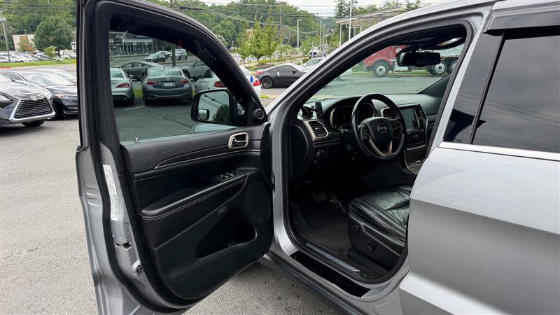 Used 2015 Jeep Grand Cherokee Limited AWD/4WD image 20