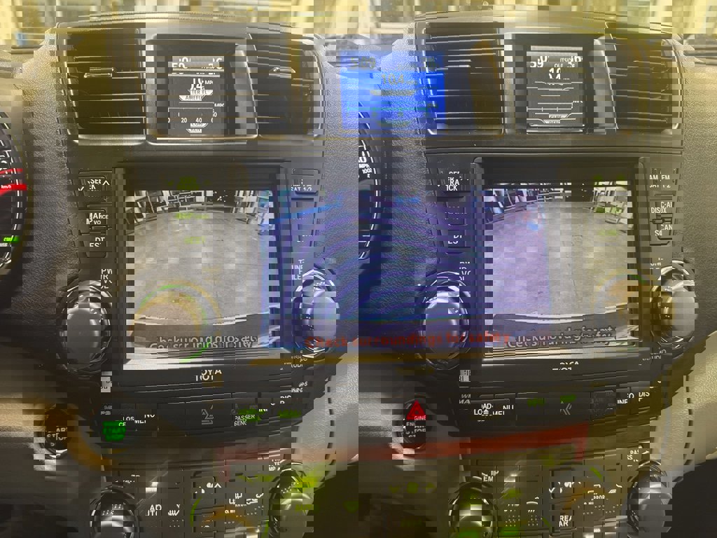 Used 2009 Toyota Highlander Limited image 19