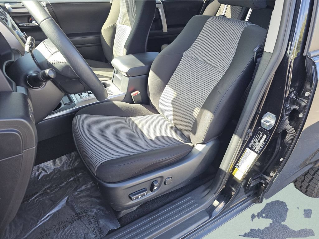 Used 2024 Toyota 4Runner SR5 AWD/4WD image 6