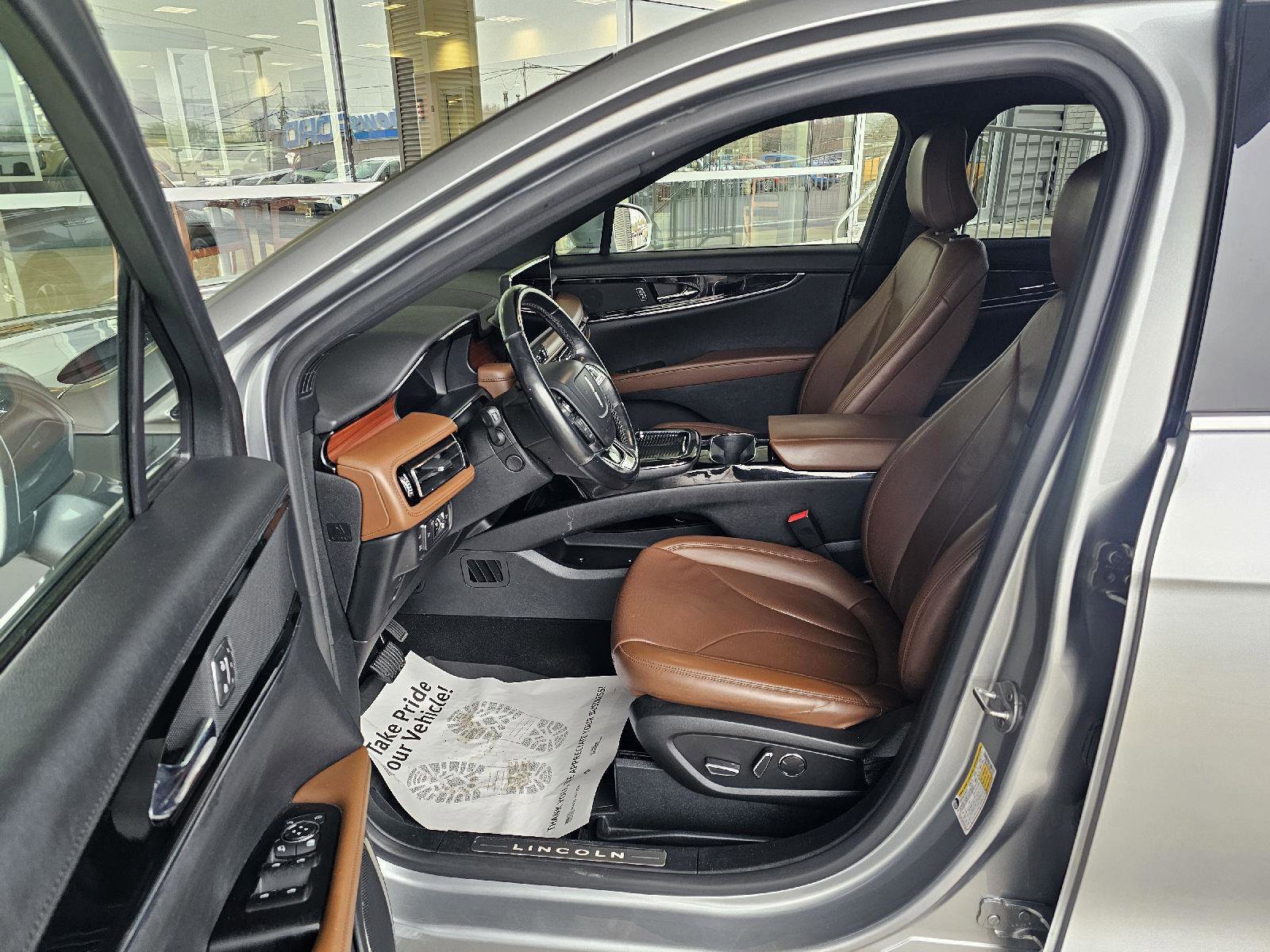 Used 2022 Lincoln Nautilus Reserve AWD/4WD image 19