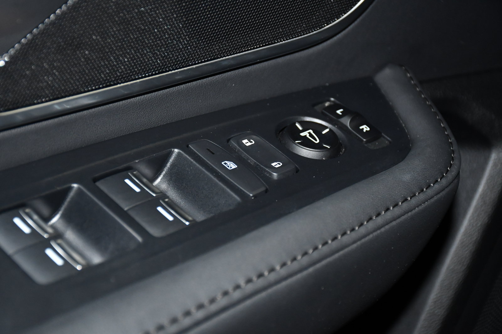 Certified 2023 Acura RDX AWD image 32