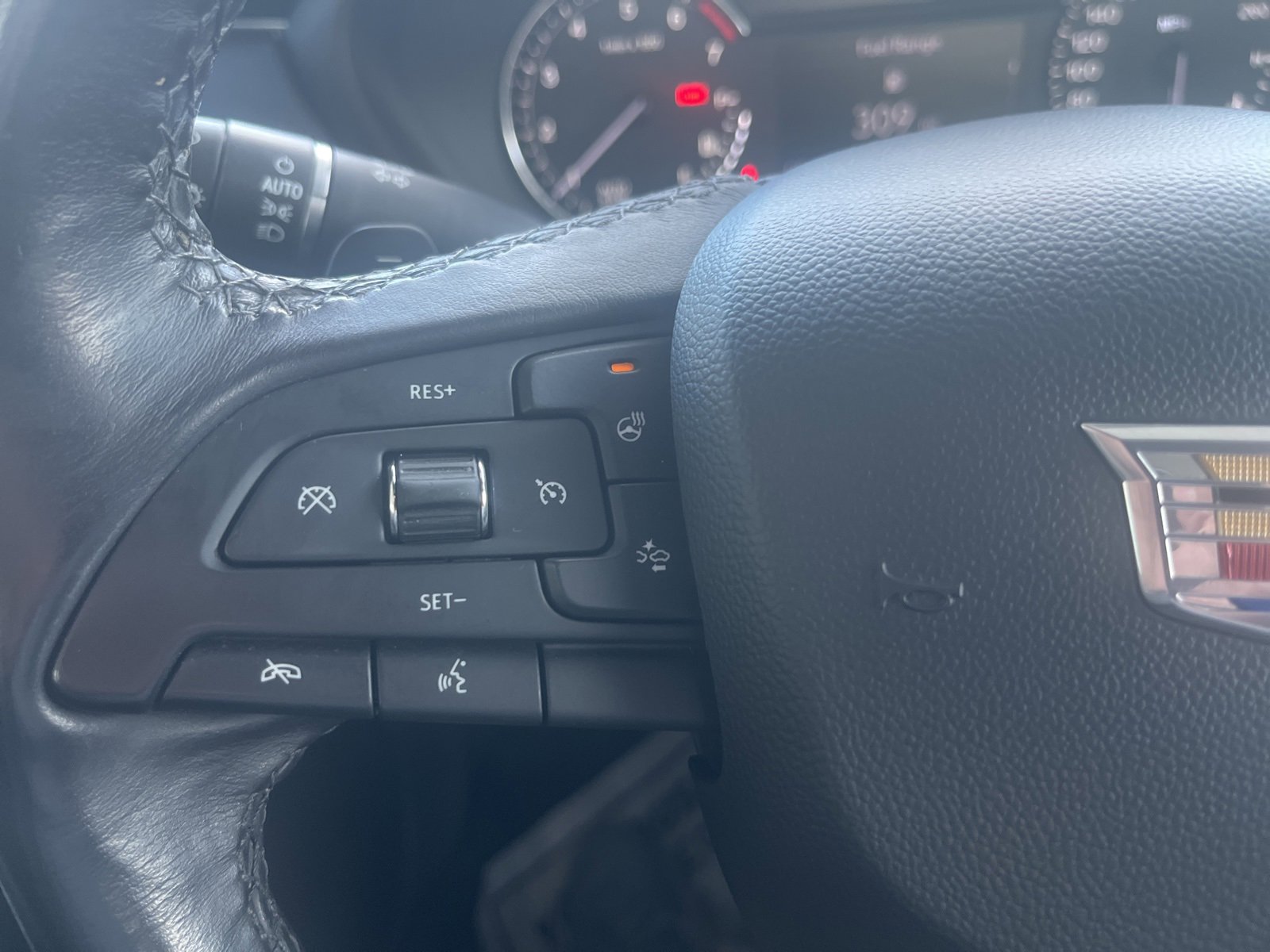 Used 2019 Cadillac XT4 Premium Luxury image 20