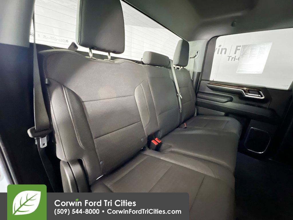 Used 2025 GMC Sierra 3500 SLE w/ SLE Value Package image 14