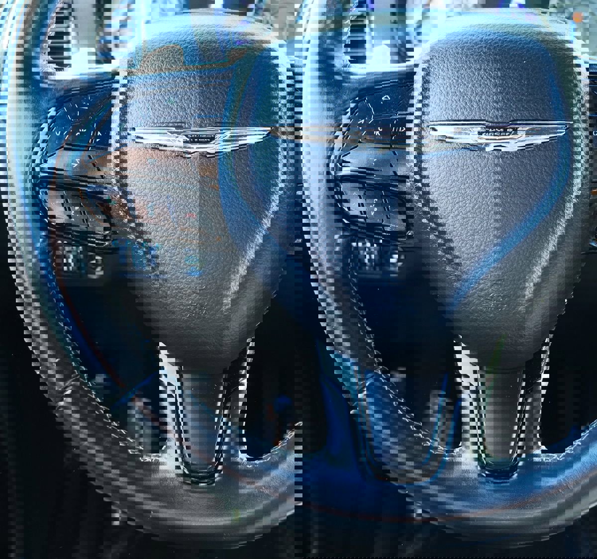 Used 2018 Chrysler 300 S image 52