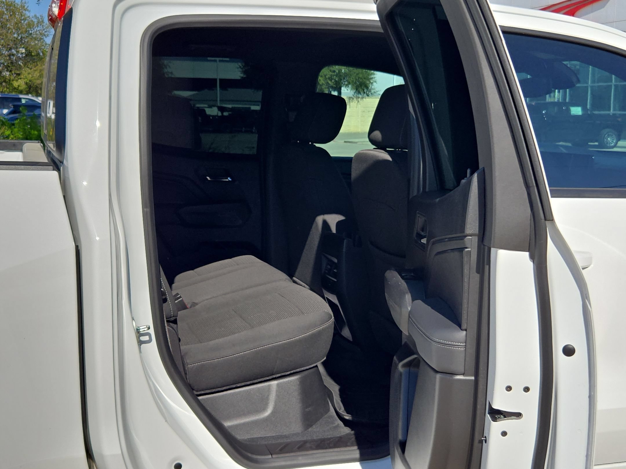 Certified 2024 Chevrolet Colorado LT w/ LT Convenience Package II RWD image 21