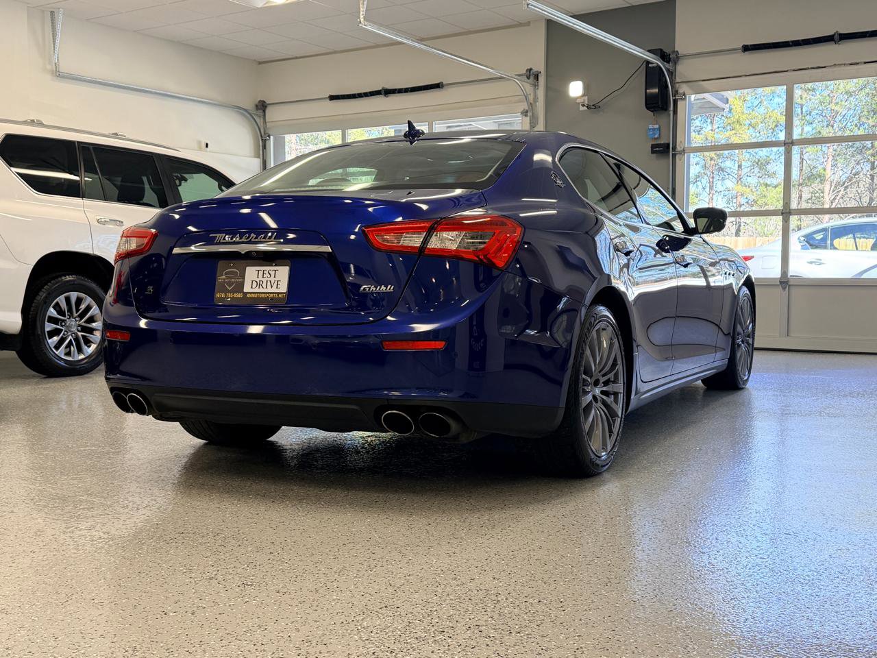 Used 2017 Maserati Ghibli S image 9