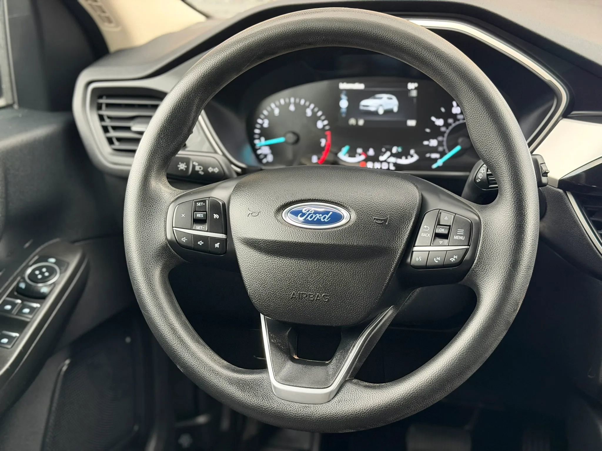 Used 2020 Ford Escape SE image 27