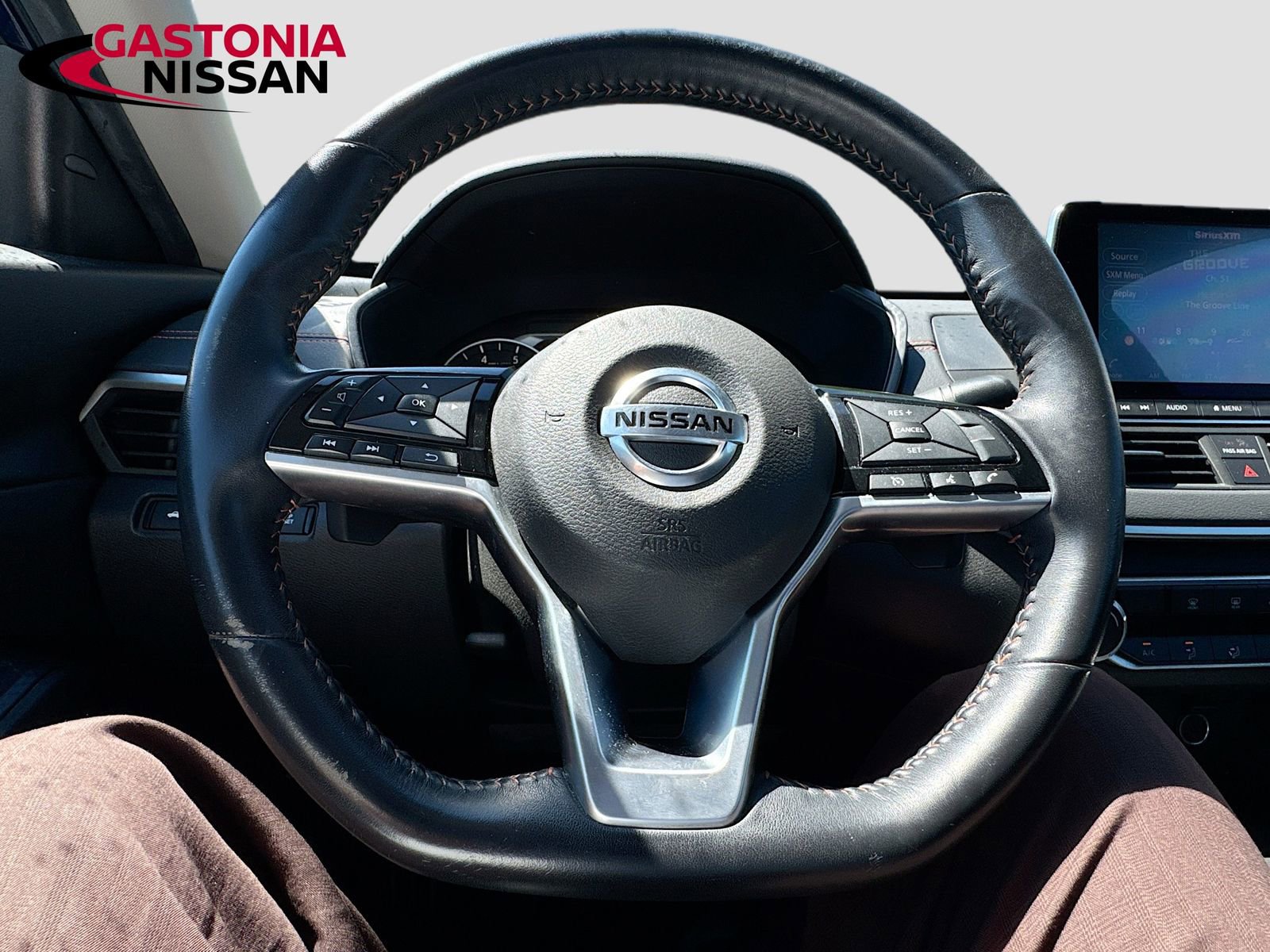 Used 2020 Nissan Altima 2.5 SR FWD image 14