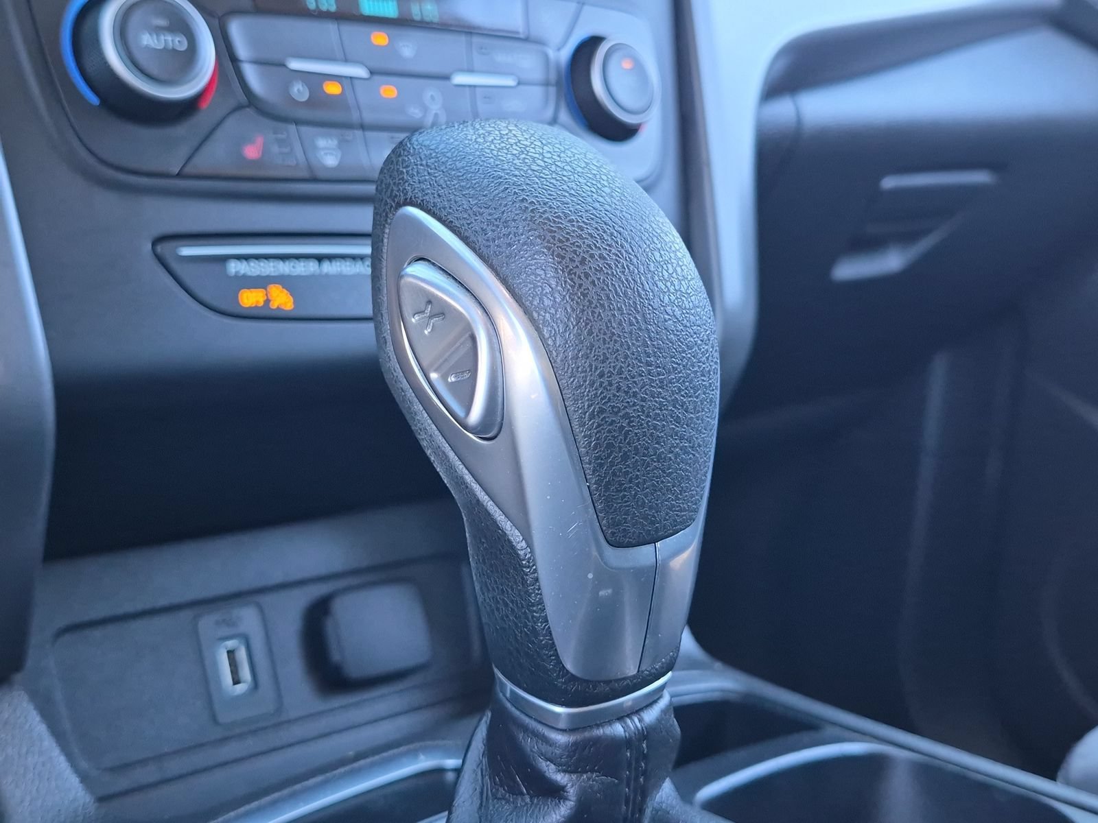 Used 2019 Ford Escape SE FWD image 31