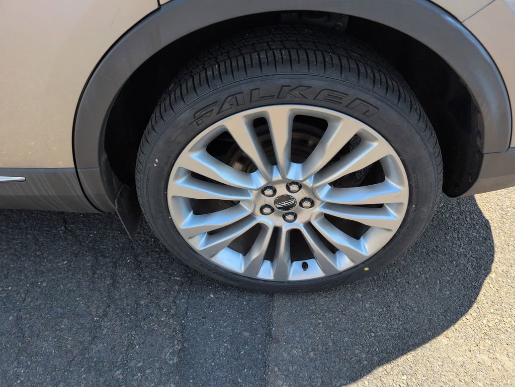 Used 2016 Lincoln MKX Reserve w/ Technology Package image 30