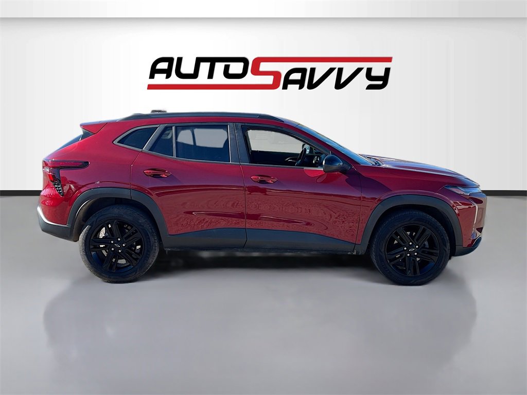 Used 2024 Chevrolet Trax ACTIV w/ Driver Confidence Package image 8