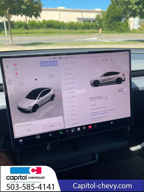 Used 2026 Tesla Model Y AWD image 28