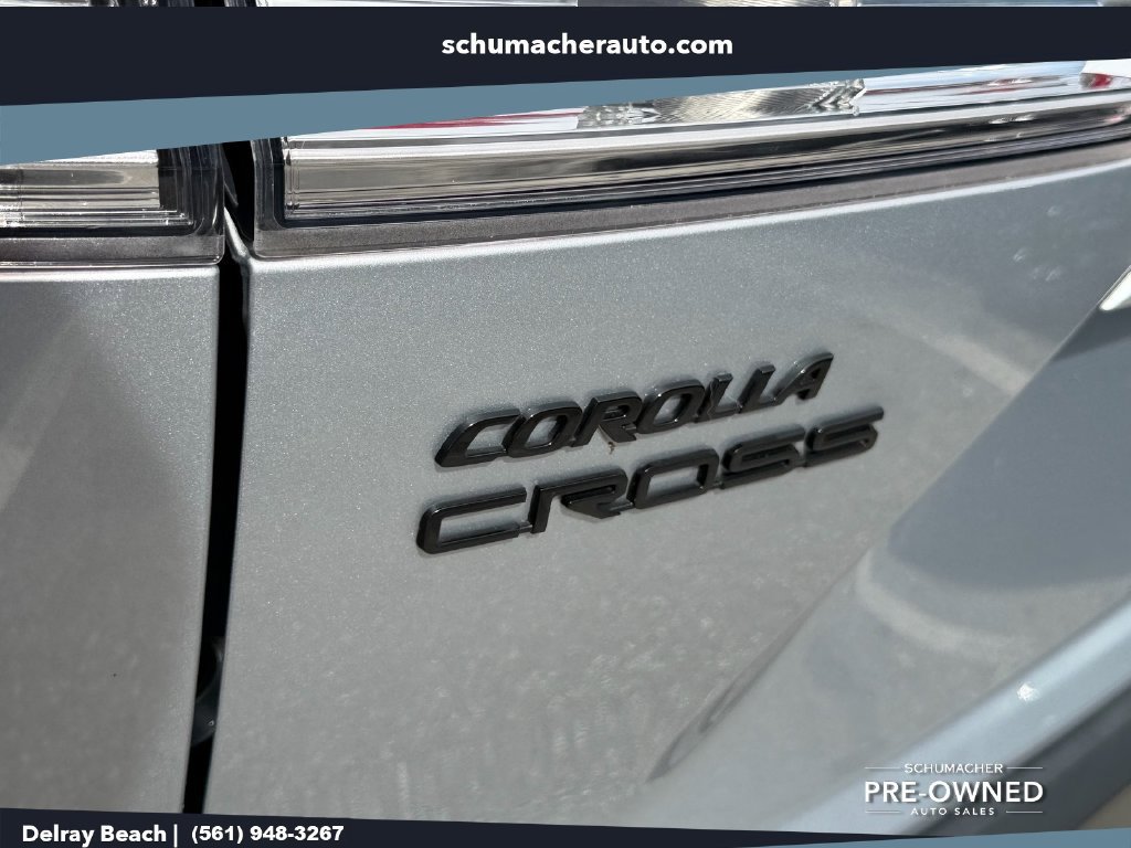 Used 2024 Toyota Corolla Cross AWD Hybrid w/ Moonroof Package image 13