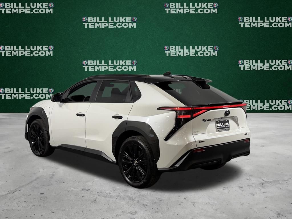 Used 2025 Toyota bZ4X AWD image 10