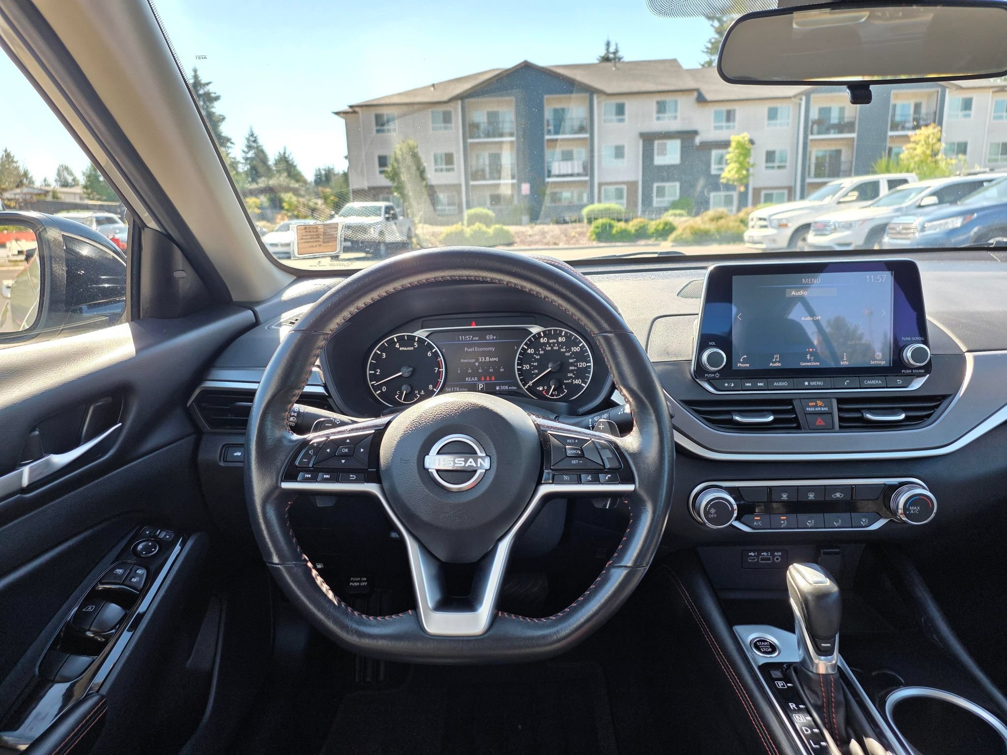 Used 2024 Nissan Altima 2.5 SR FWD image 12