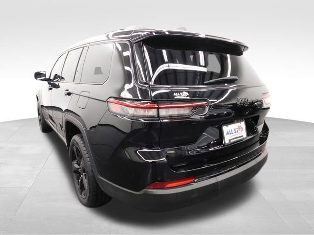 Used 2022 Jeep Grand Cherokee L Laredo image 8