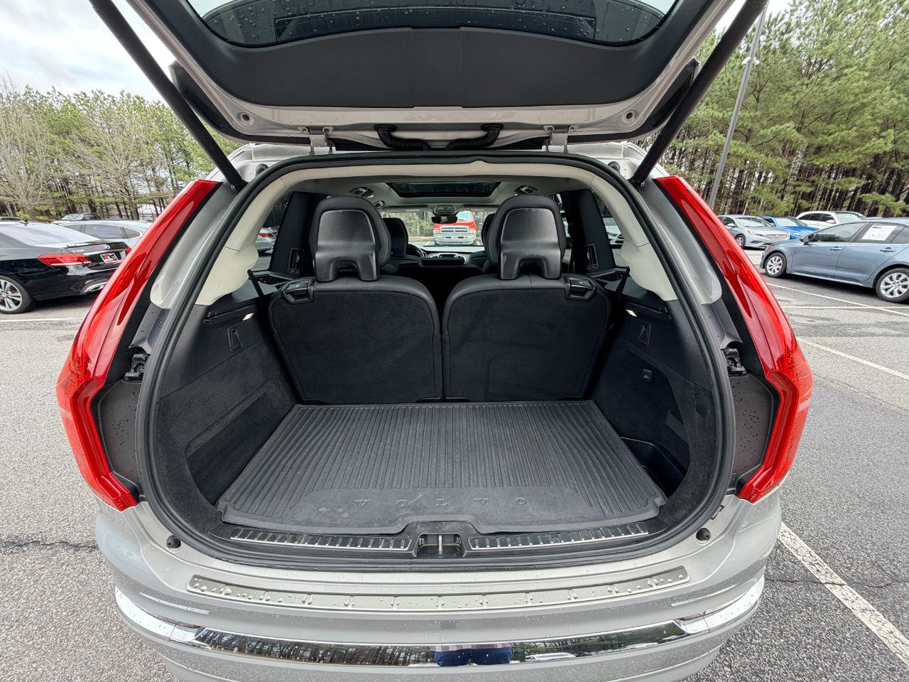 Used 2023 Volvo XC90 B6 Plus w/ Protection Package Premier image 37