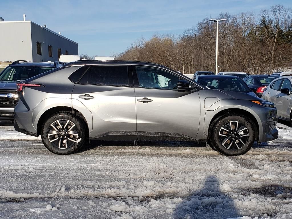 New 2026 Subaru Solterra Premium image 2